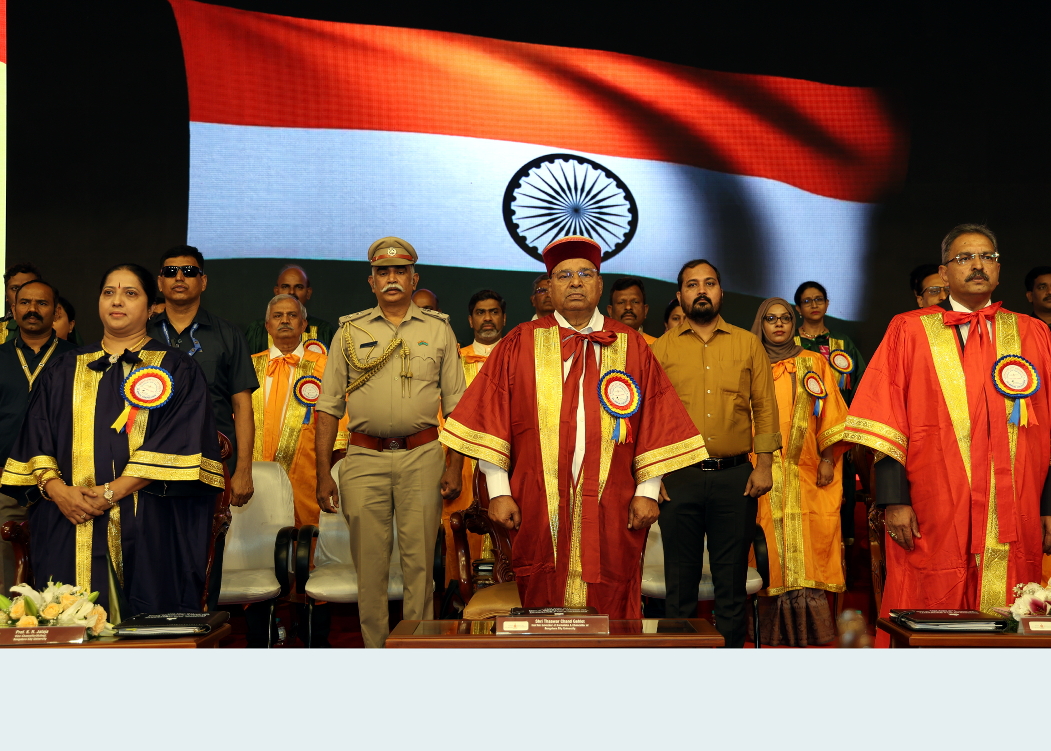 ಬೆಂಗಳೂರು ನಗರ ವಿಶ್ವವಿದ್ಯಾಲಯದ 4ನೇ ಘಟಿಕೋತ್ಸವ: ರಾಜ್ಯಪಾಲರಿಂದ ಕಿವಿಮಾತು