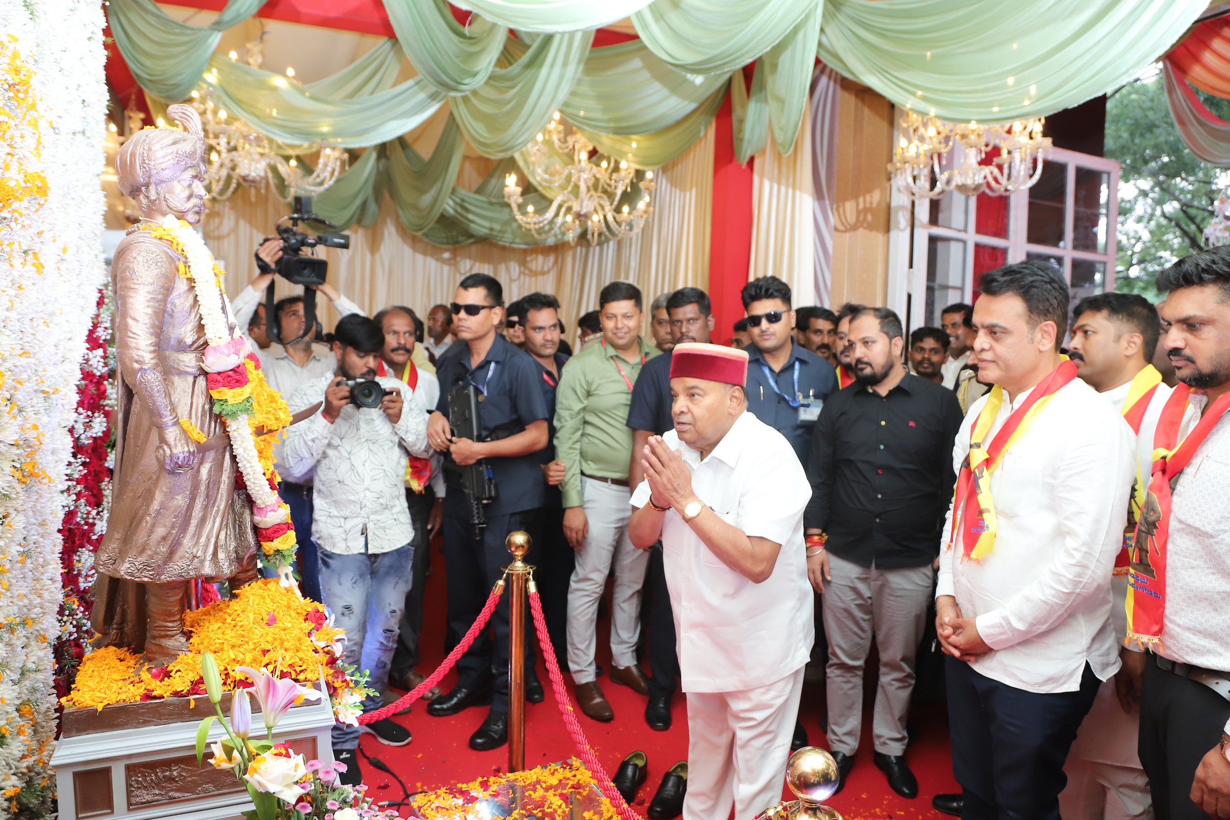 ಕೆಂಪೇಗೌಡರು ವಿಜಯನಗರ ಸಾಮ್ರಾಜ್ಯದ ನಾಯಕರಾಗಿ ಕೆಲಸ ಮಾಡಿದರು: ರಾಜ್ಯಪಾಲ ಥಾವರ್ ಚಂದ್ ಗೆಹ್ಲೋಟ್