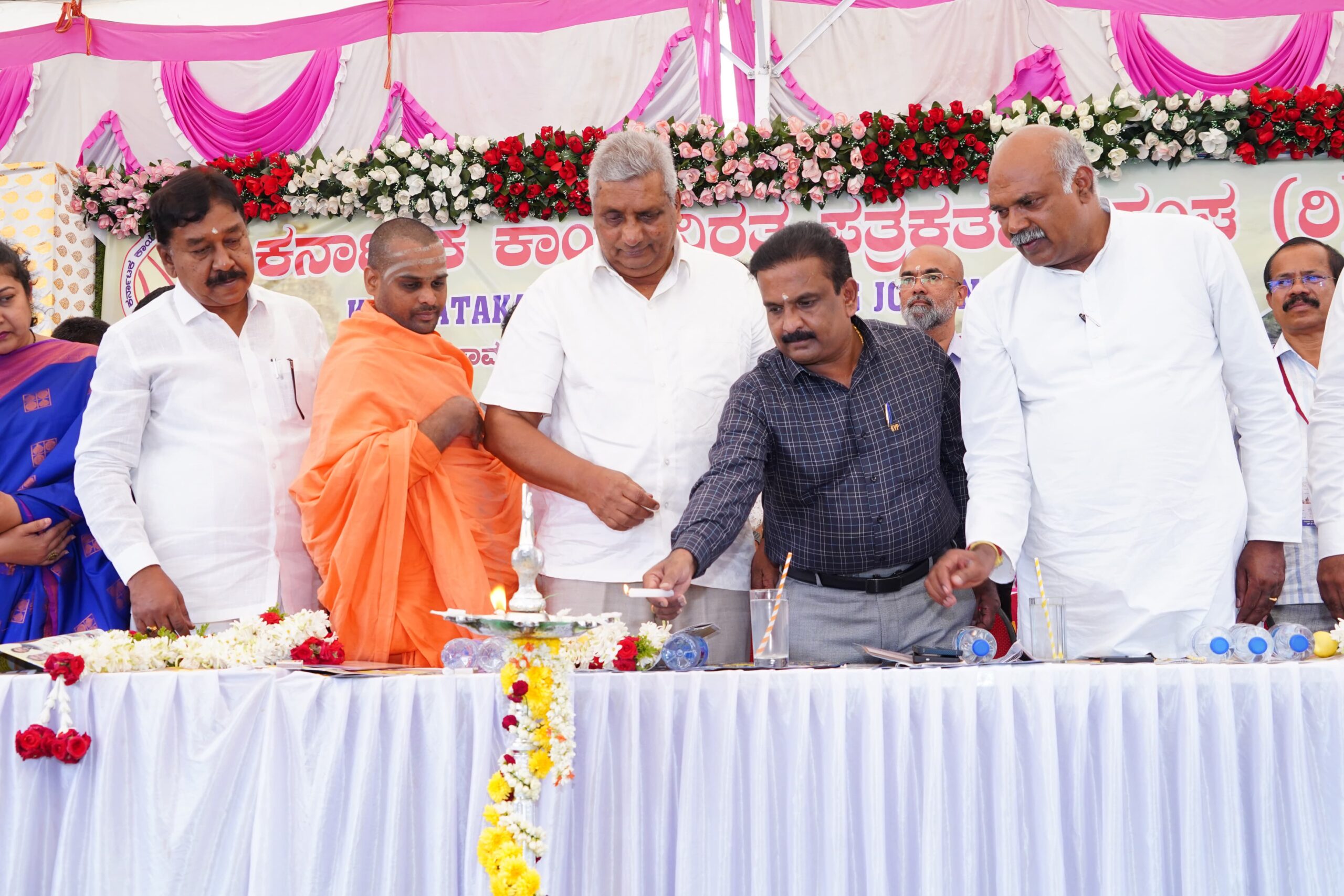 ಪರೀಕ್ಷಾ ಫಲಿತಾಂಶದ ಜೊತೆ ಸಾಮಾಜಿಕ ಜೀವನದ ಫಲಿತಾಂಶವೂ ಮುಖ್ಯವಾಗಲಿ: ಕೆ.ವಿ.ಪ್ರಭಾಕರ್