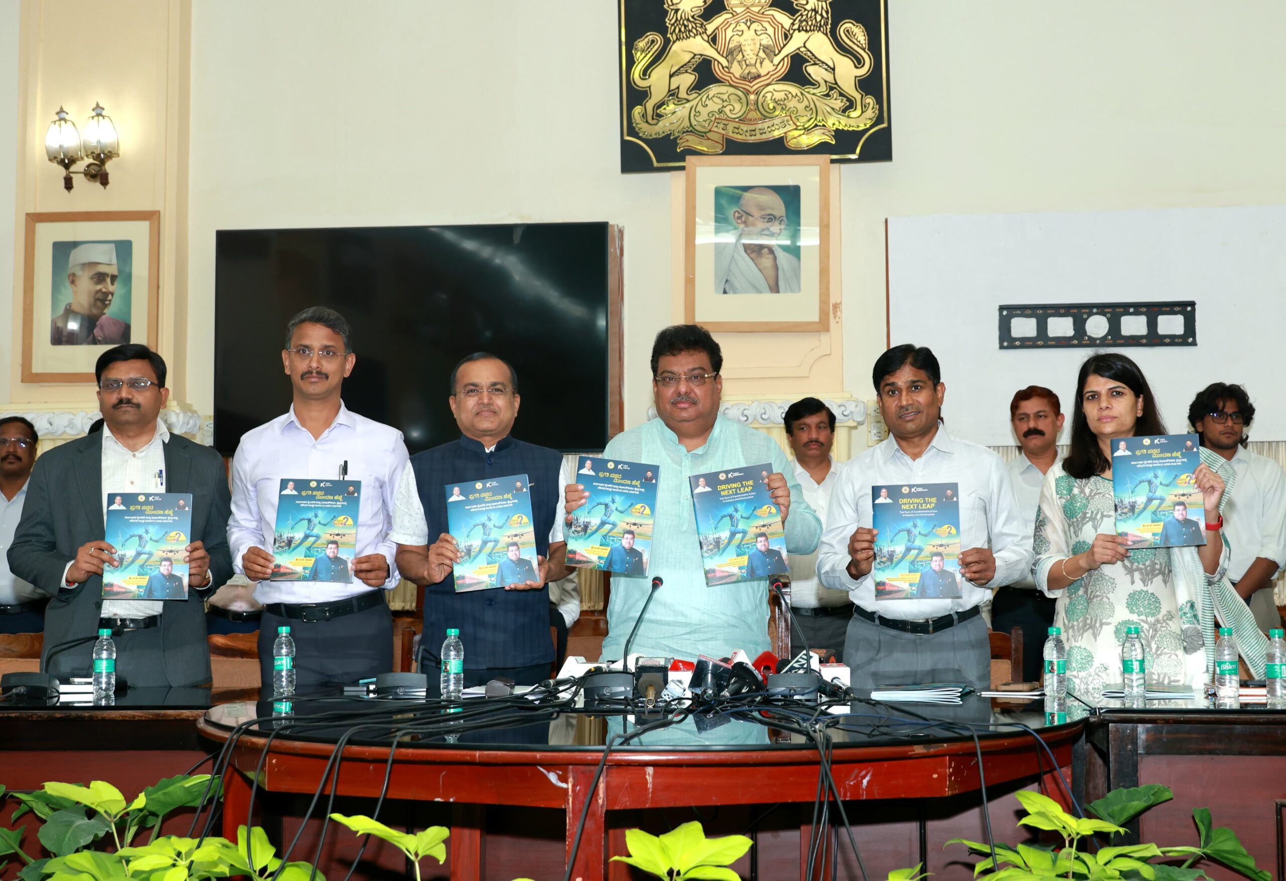 2 ವರ್ಷಗಳಲ್ಲಿ ರೂ. 6,57,660 ಕೋಟಿ ಹೂಡಿಕೆ – 2,32,771 ಉದ್ಯೋಗ ಸೃಷ್ಟಿ : ಸಚಿವ ಎಂ.ಬಿ. ಪಾಟೀಲ್