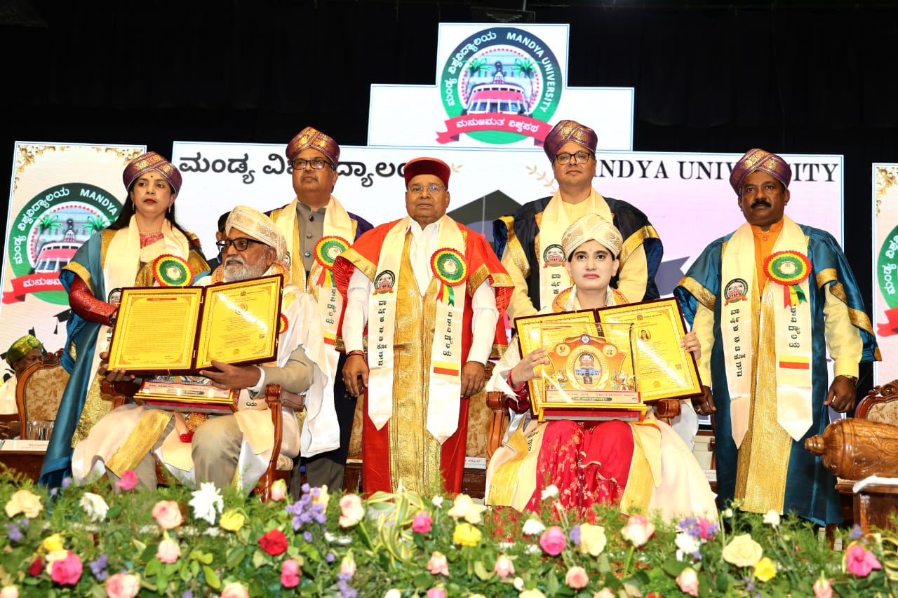 “ಶ್ರೇಷ್ಠ ಭಾರತ ನಿರ್ಮಾಣಕ್ಕೆ ಕೈಜೋಡಿಸಿ” ಮಂಡ್ಯ ವಿ.ವಿ. 3ನೇ ಘಟಿಕೋತ್ಸವದಲ್ಲಿ ವಿದ್ಯಾರ್ಥಿಗಳಿಗೆ ರಾಜ್ಯಪಾಲರ ಕರೆ