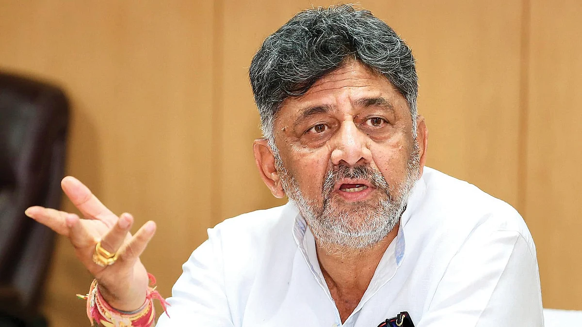 ಸಿಎಂ ಕಂಟ್ರೋಲ್ ಕಳೆದುಕೊಂಡಿಲ್ಲ-ಡಿಕೆಶಿ ಟಾಂಗ್