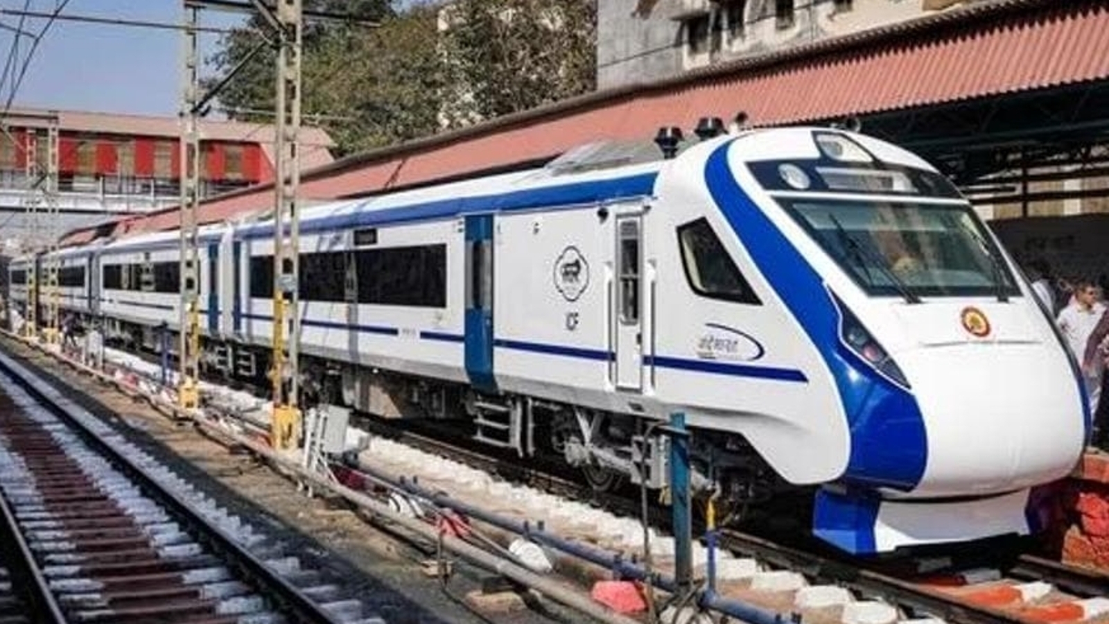 BREAKING NEWS : ದಾವಣಗೆರೆ: ವಂದೇ ಭಾರತ್ ರೈಲಲ್ಲಿ ಕಾಣಿಸಿಕೊಂಡ ಬೆಂಕಿ – ತಪ್ಪಿದ ಅನಾಹುತ