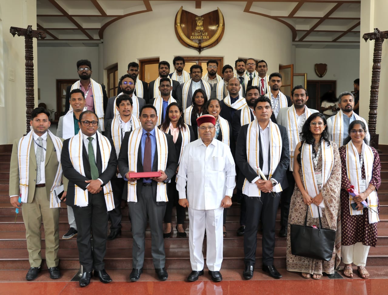 ರಾಜ್ಯಪಾಲರನ್ನು ಭೇಟಿ ಮಾಡಿದ ಶ್ರೀಲಂಕಾದ 25 ಸದಸ್ಯರ ಯುವ ರಾಜಕೀಯ ನಾಯಕರ ನಿಯೋಗ