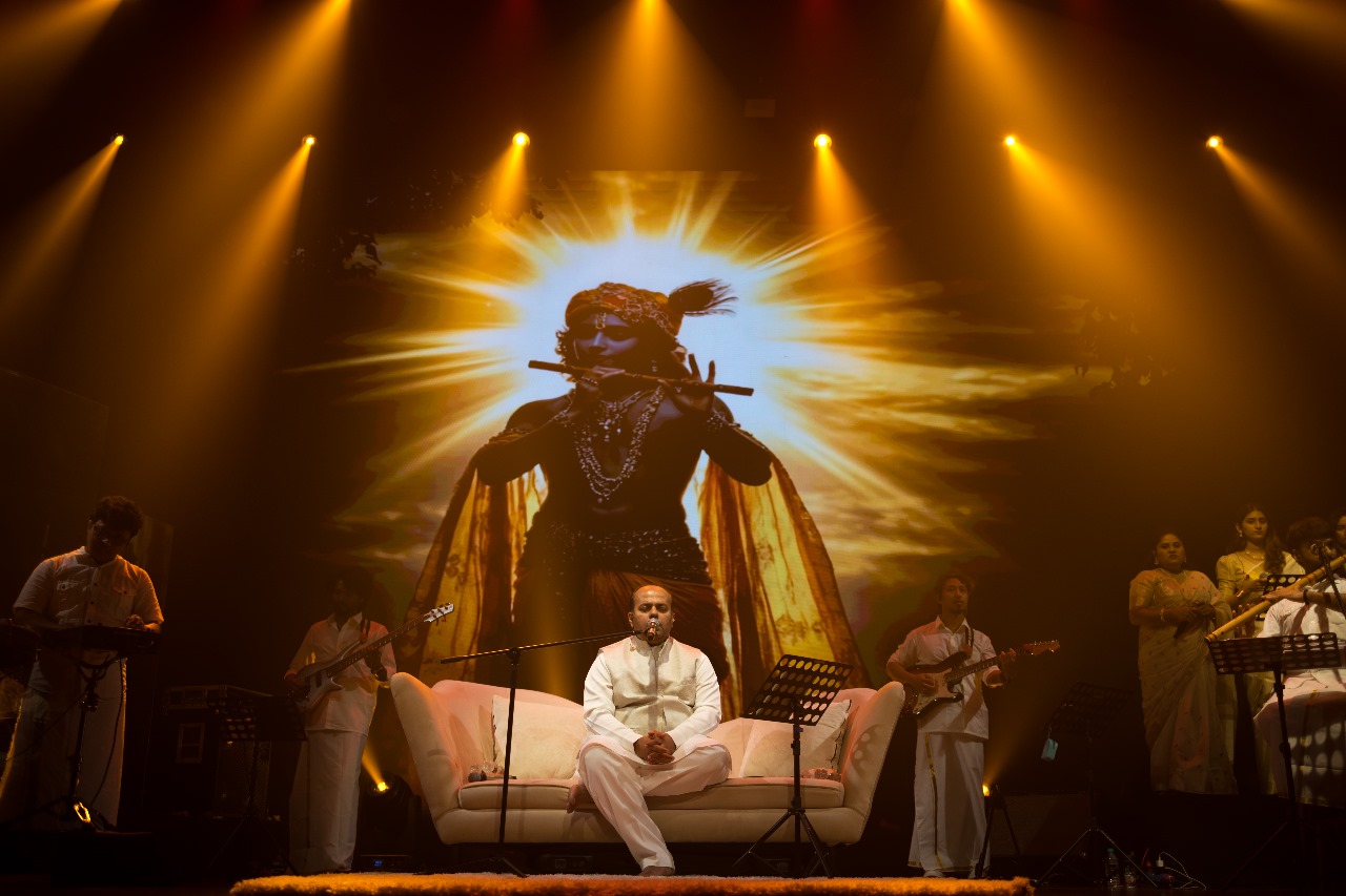 ಭಕ್ತಿಯ ಹೊಳೆ ಹರಿಸಿದ ಕೃಷ್ಣ- ಮ್ಯೂಸಿಕ್, ಬ್ಲಿಸ್ ಮತ್ತು ಬಿಯಾಂಡ್ ಕಾರ್ಯಕ್ರಮ ಭಕ್ತಿಯ ಹೊಳೆ ಹರಿಸಿದ ಕೃಷ್ಣ- ಮ್ಯೂಸಿಕ್, ಬ್ಲಿಸ್ ಮತ್ತು ಬಿಯಾಂಡ್ ಕಾರ್ಯಕ್ರಮ