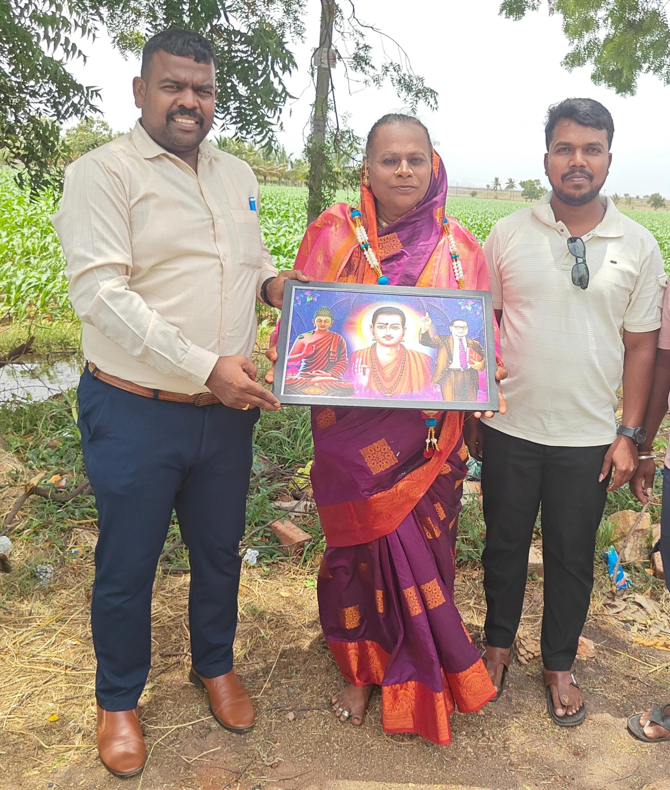 ಸರ್ಕಾರಿ ಶಾಲೆ ಮಕ್ಕಳಿಗೆ ನೆರವಾದ ರಾಜಮ್ಮಗೆ ಮೋಹನ್ ಕುಮಾರ್ ದಾನಪ್ಪರಿಂದ ಅಭಿನಂದನೆ!