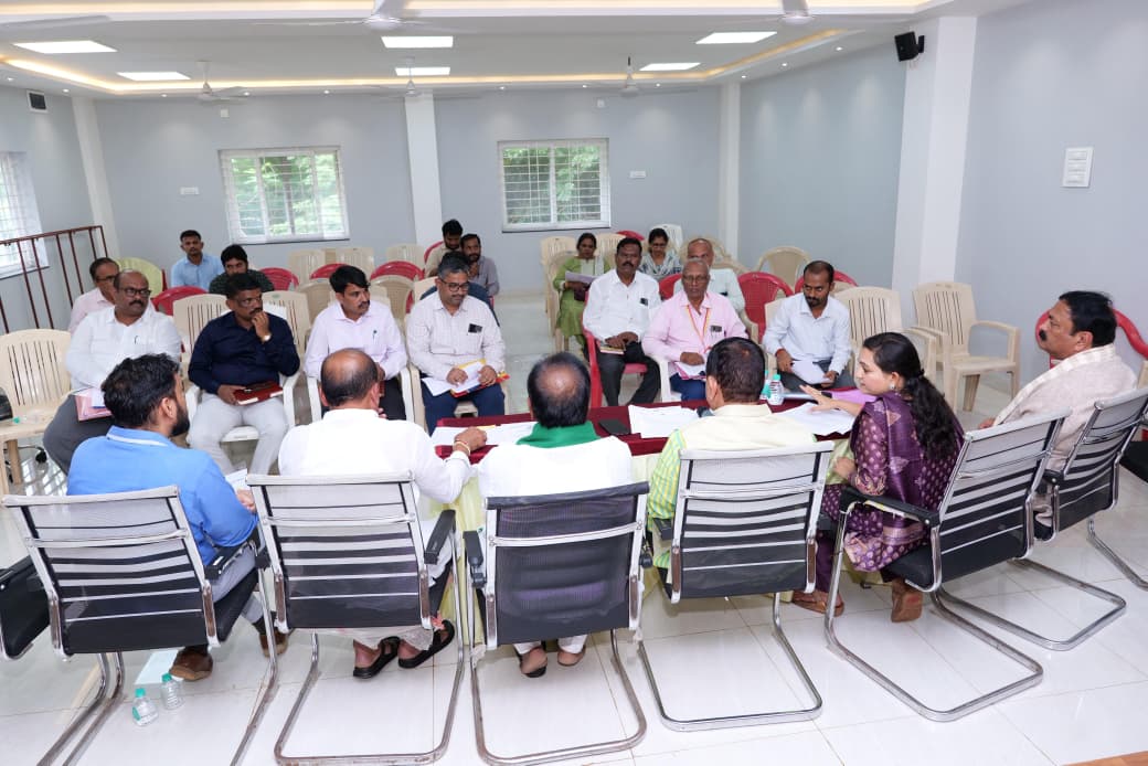 ಧಾರವಾಡ: ಮಳೆಹಾನಿಗೀಡಾದ 100 ಶಾಲಾ ಕಟ್ಟಡ ಮರುನಿರ್ಮಾಣಕ್ಕೆ ಕ್ರಮ*