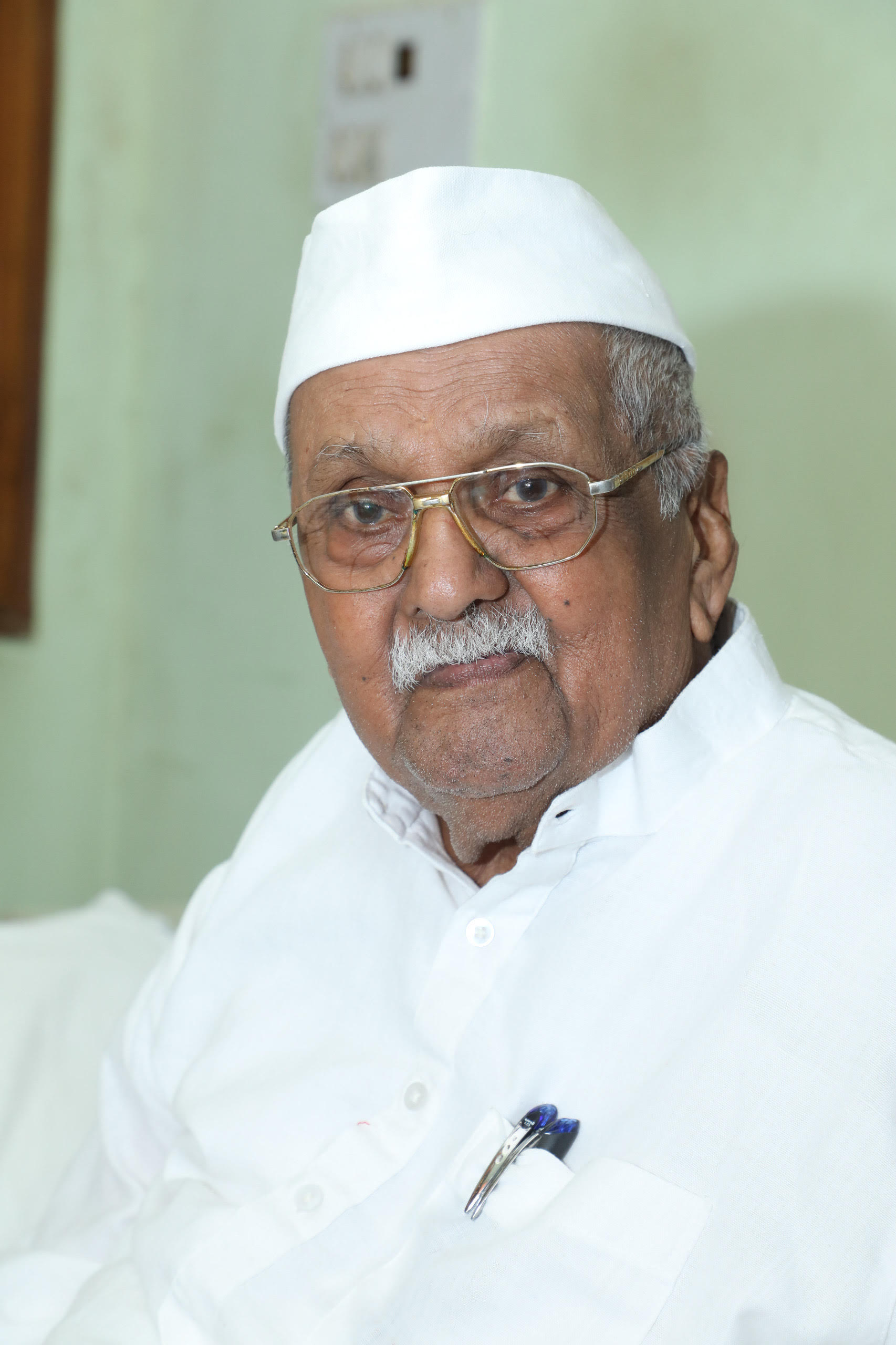 ಕಲ್ಲೇಶಿವೋತ್ತಮರಾವ್ ಅವರಿಗೆ ದೇವರಾಜ ಅರಸು ಪ್ರಶಸ್ತಿ: