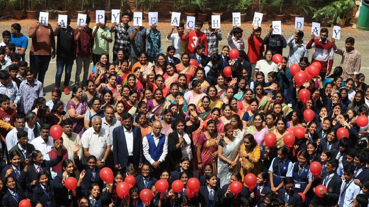 Teachers Day 2025: ಶಿಕ್ಷಕರಿಗೆ ಗೌರವ ಸಲ್ಲಿಸಿದ ಆರ್ಟ್ ಕಲ್ಚರಲ್ ಎಜುಕೇಶನಲ್ ಎನ್‌ಲೈಟ್‌ ಫೌಂಡೇಶನ್