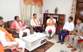 Maddur Clashes: BJP delegation meet Mandya DC and DSP