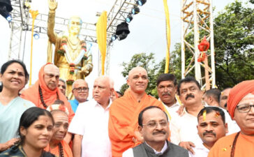 Statue of Sri Jagajyoti Basaveshwara unveiled on Modi Road, Rajajinagar